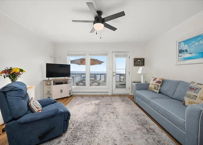 Holiday home Amazing Views From 1 Bedroom Oceanfront *