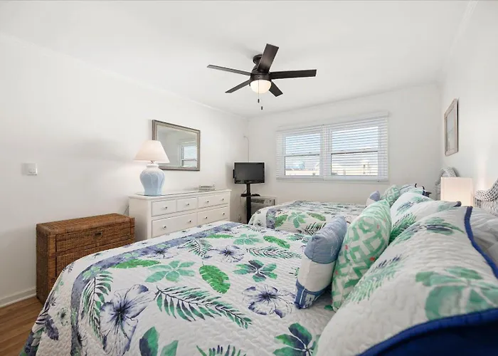 Holiday home Amazing Views From 1 Bedroom Oceanfront