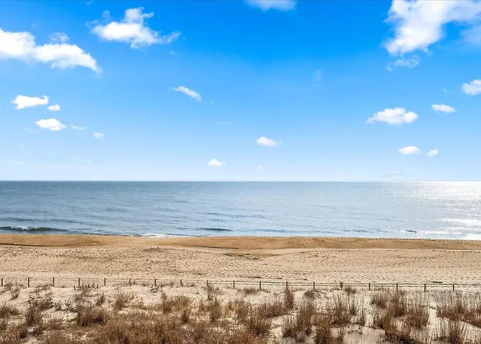 Amazing Views From 1 Bedroom Oceanfront Holiday home *